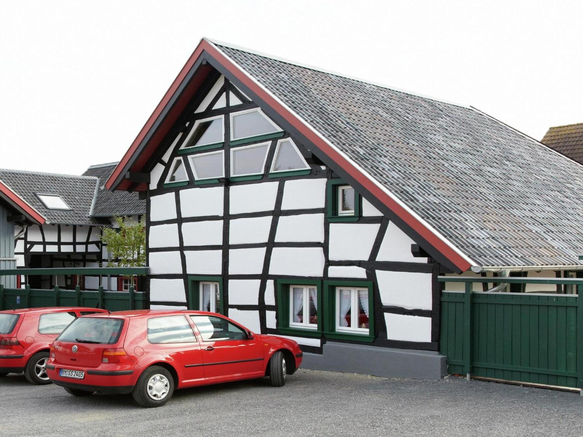 Nostalgic Apartment In The Eifel Region Шлайден Екстериор снимка